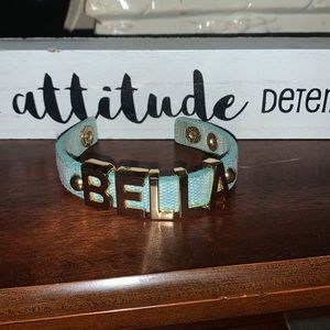 BCBGeneration Metalic BELLA Affirmation Bracelet EUC
